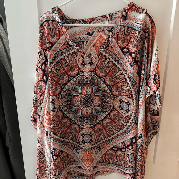 Rose & Olive Tops - Rose & Olive Multicolor Paisley Poncho